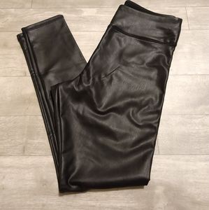 NWOT Hollister faux leather leggings